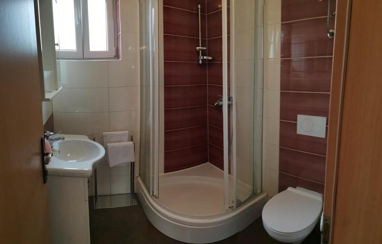 Apartman Kornu Veli Losinj Exterior photo